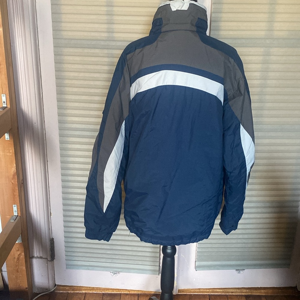 Columbia Sportswear Core Jacket.‎ Large. - Picture 3 of 6